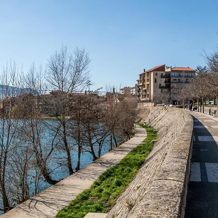 Apartmán L'echappee Verte Pour Six Personnes Avec Terrasse, Place De Parking Millau