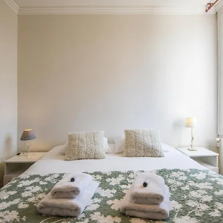 Daire L'echappee Verte Pour Six Personnes Avec Terrasse, Place De Parking