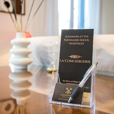 L'echappee Verte Pour Six Personnes Avec Terrasse, Place De Parking Daire *